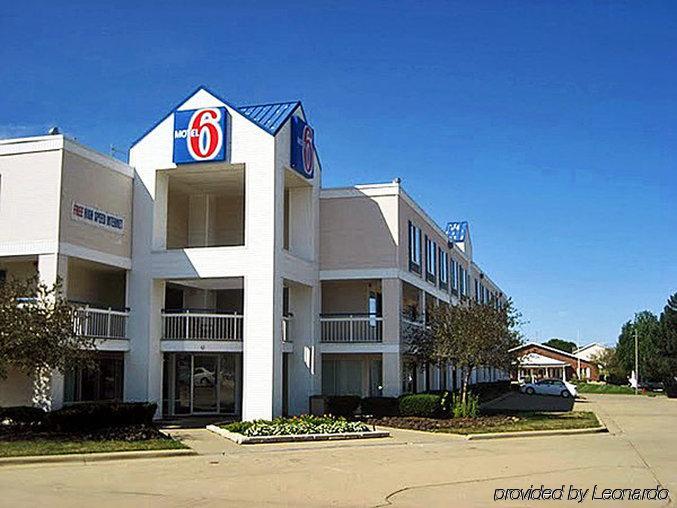 Motel 6 Normal Buitenkant foto